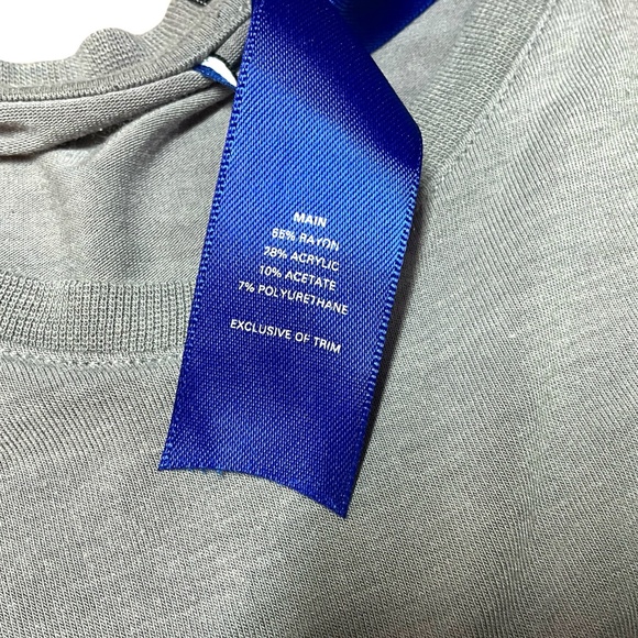 2 (TWO) KIT AND ACE Men’s Short Sleeve V-Neck Ultra Soft Tees 1 Blue, 1 Gray M - Picture 7 of 9